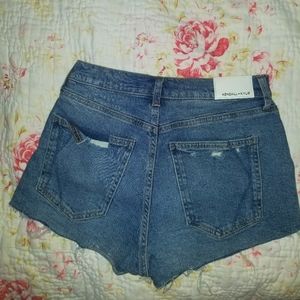 KENDALL  + KYLIE SHORTS  / SMALL